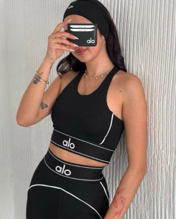Ensemble de sport Alo Yoga Noir & Blanc 🖤🤍