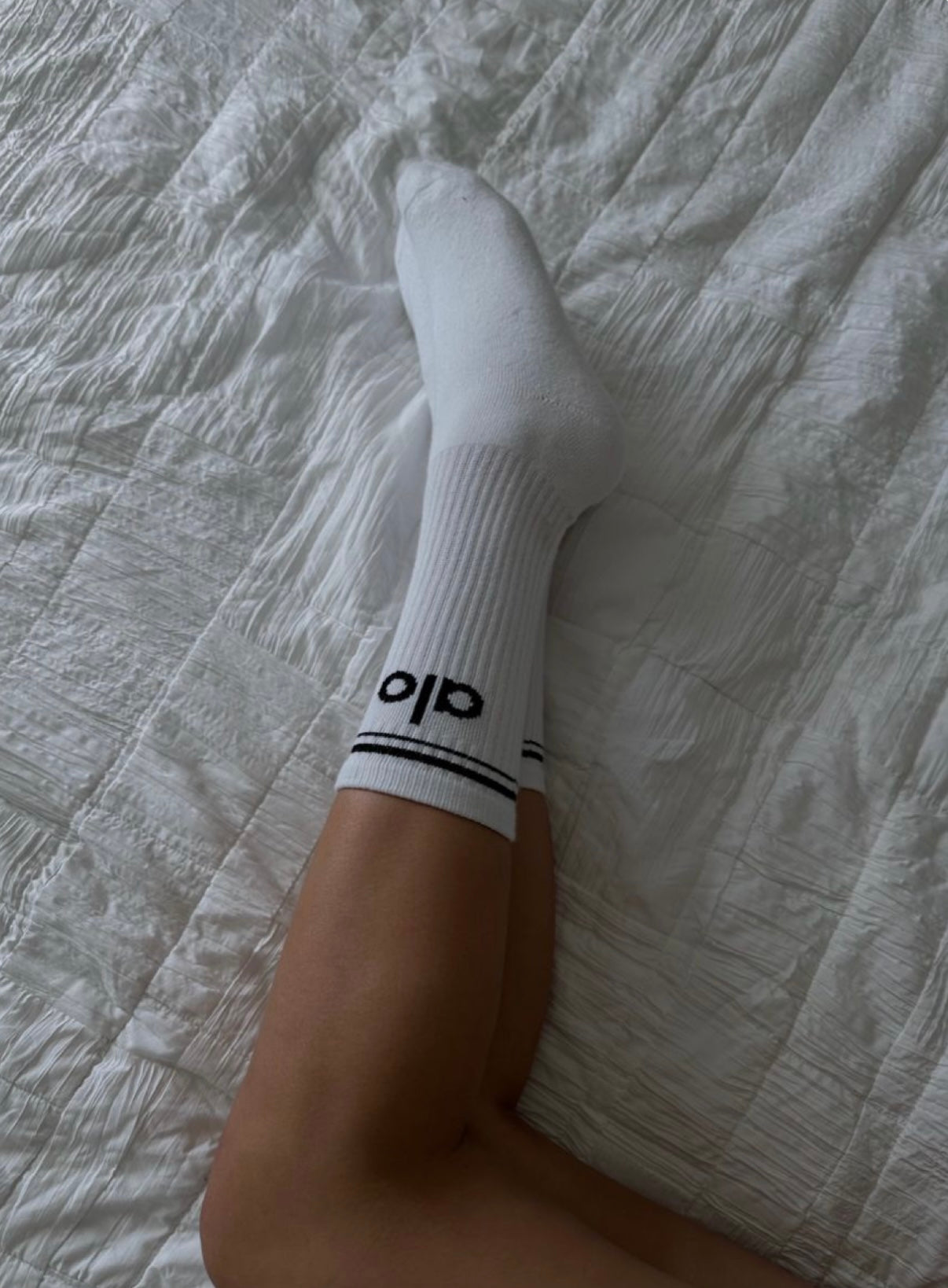 Chaussettes ALO blanches – Confort & Style Sport 🏀