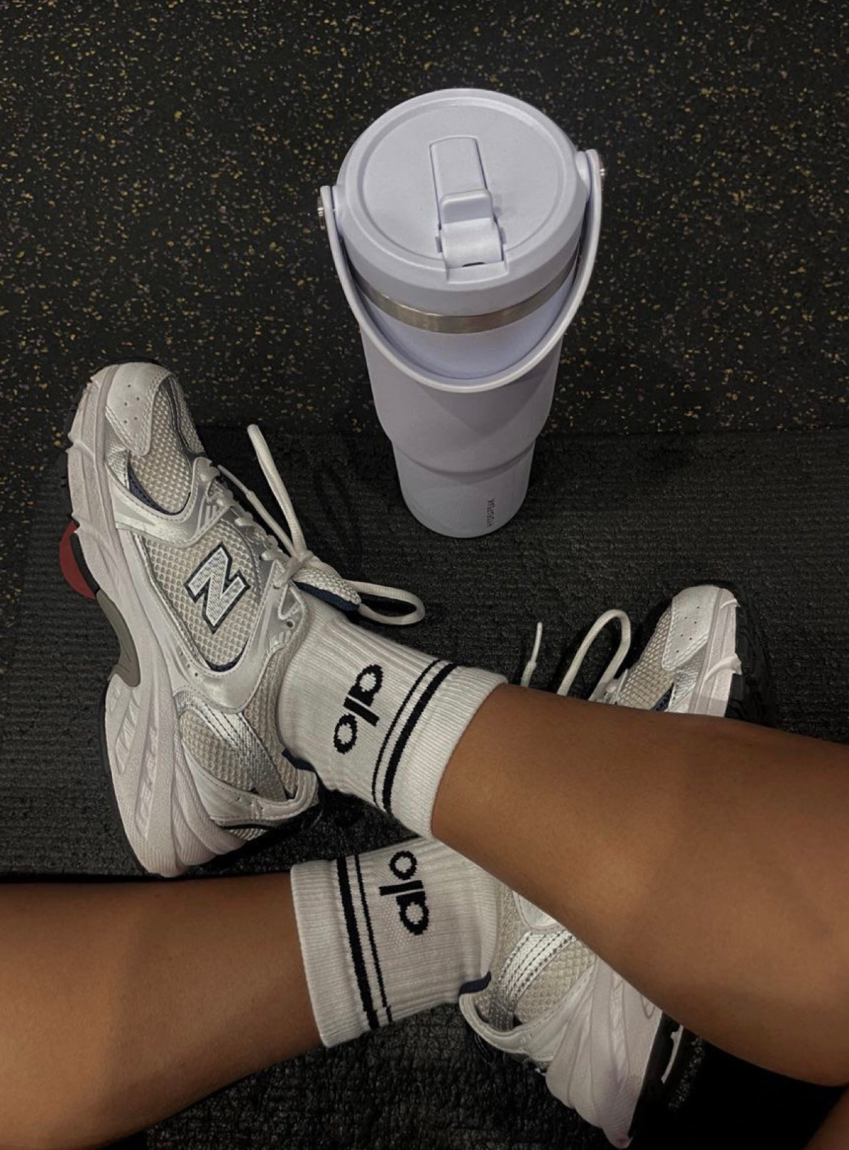 Chaussettes ALO blanches – Confort & Style Sport 🏀